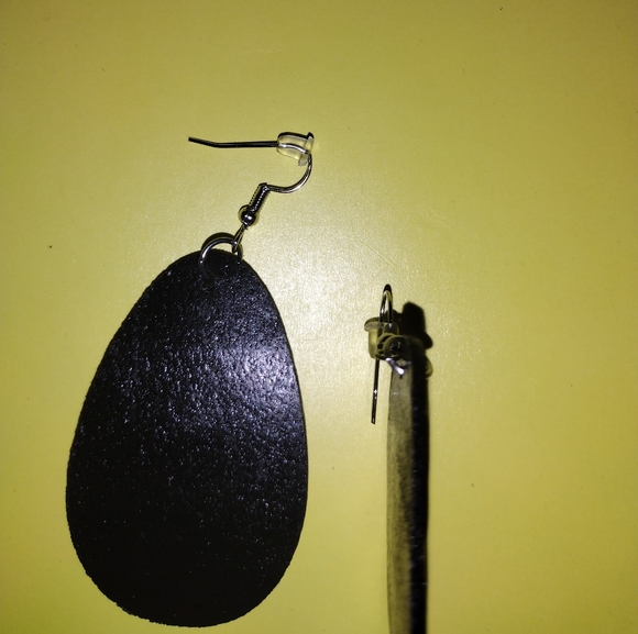 Paparazzi Earrings - Large Black Leather Dangled Earrings with a Flower Carving - Picture 2 of 9